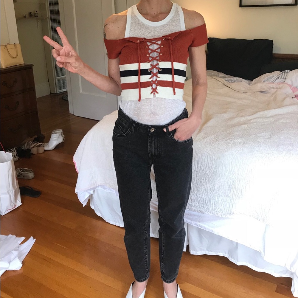 Lace up stripe off-the-shoulder crop top